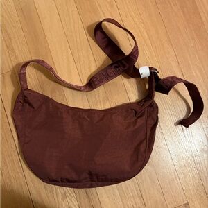 Baggu Medium Crescent Mahogany